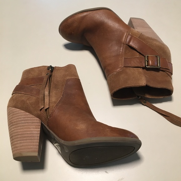 Sole Society Shoes - Sole Society Buckle Ankle Booties Leather Tassel 7